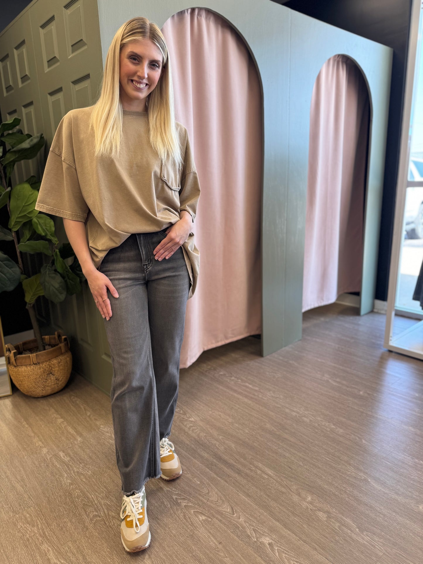 Mica HR Vintage Charcoal Jeans