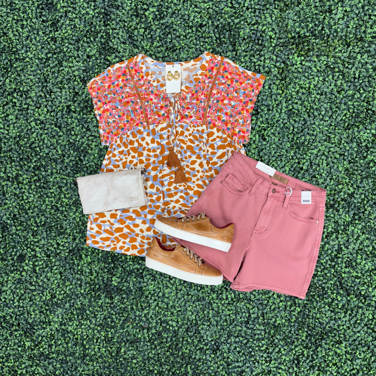 Judy Blue HW Rose Shorts