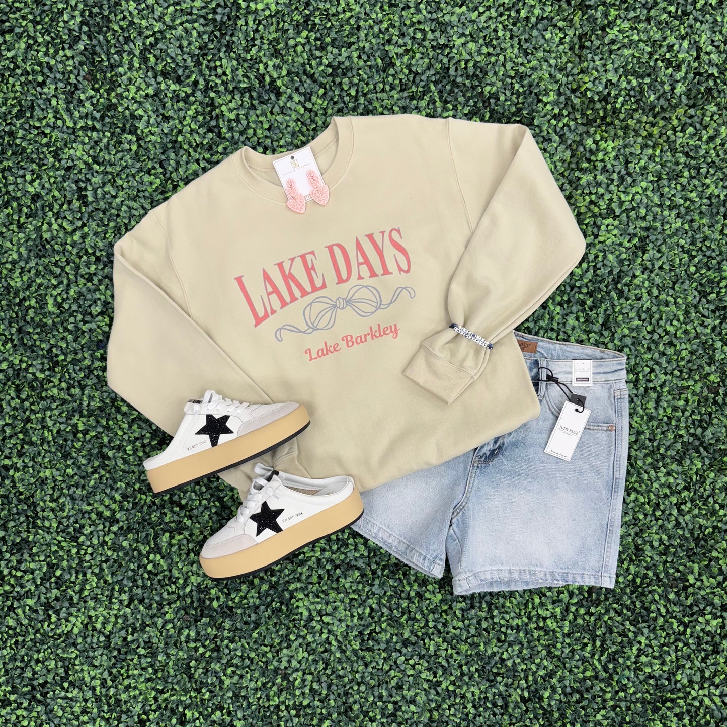 Lake Days Lake Barkley Bow Crewneck