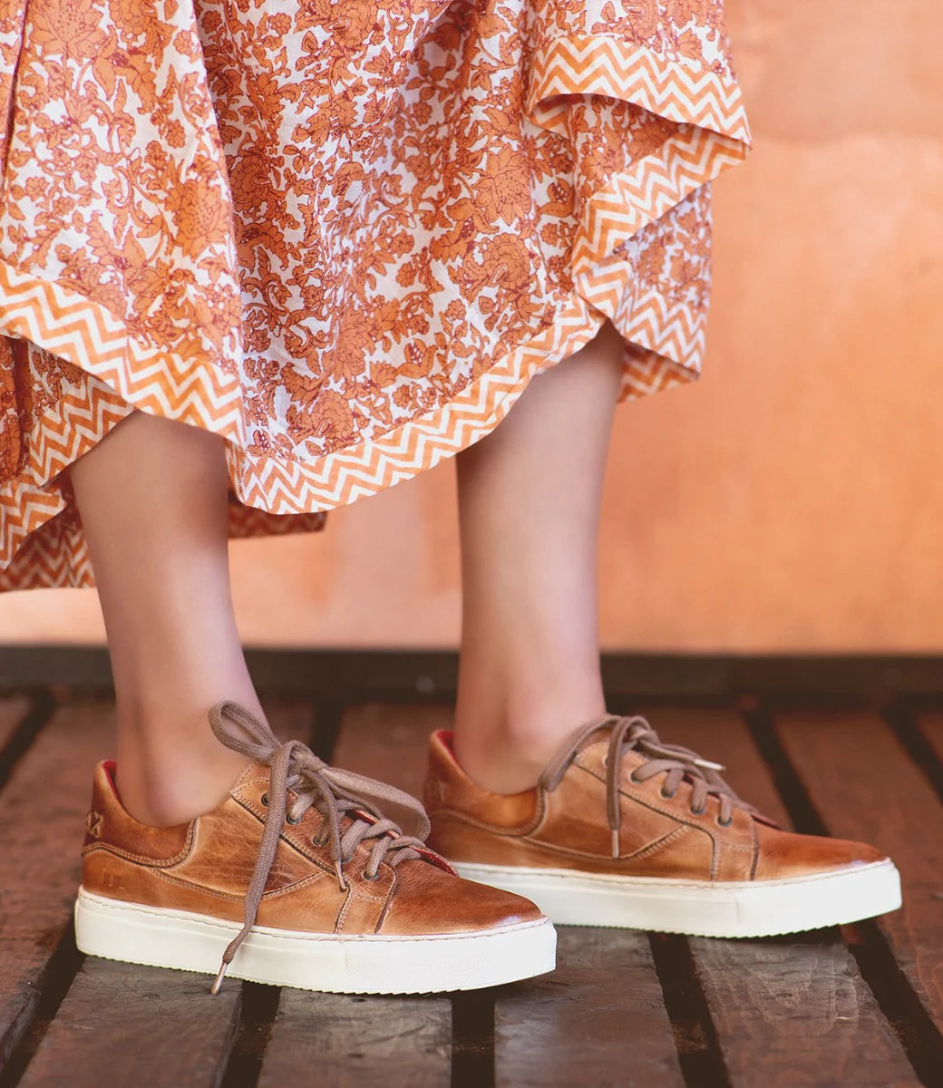 BedStu Azeli Tan Rustic Sneakers