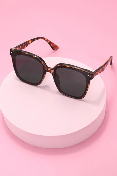 Sharp Stare Cateye Sunnies