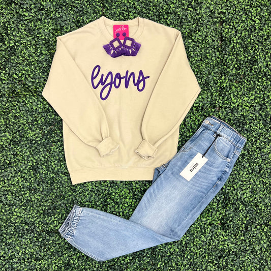 Lyons Embroidered Crewneck