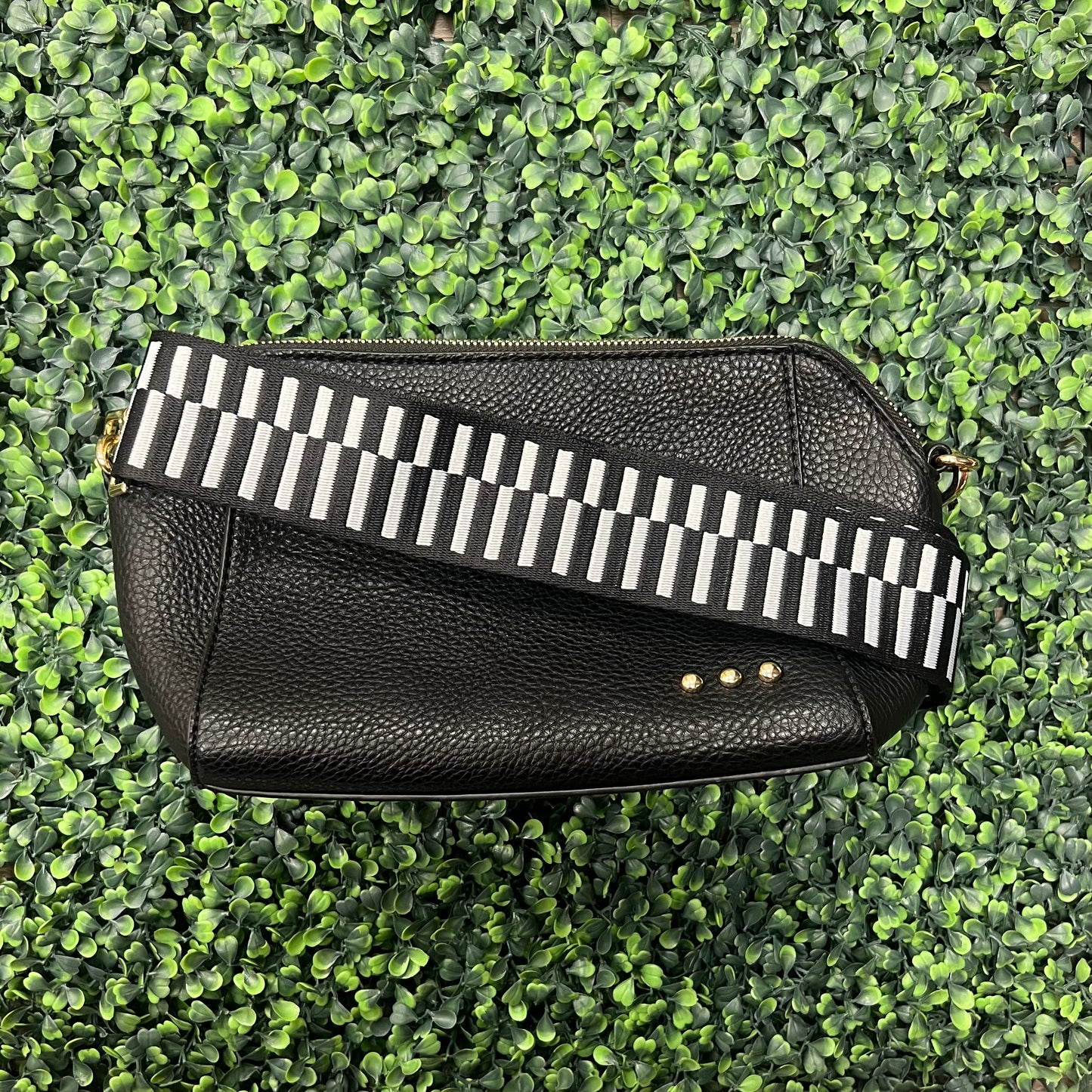 Pretty Simple Staple Crossbody