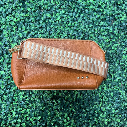 Pretty Simple Staple Crossbody